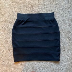 Black mini pencil skirt